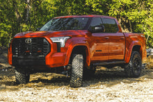 Charger l'image dans la galerie, A-T02224-RCGB Defender Pocket Fender Flare - Gloss Black - Toyota Tundra (22-23) Rough Country Canada