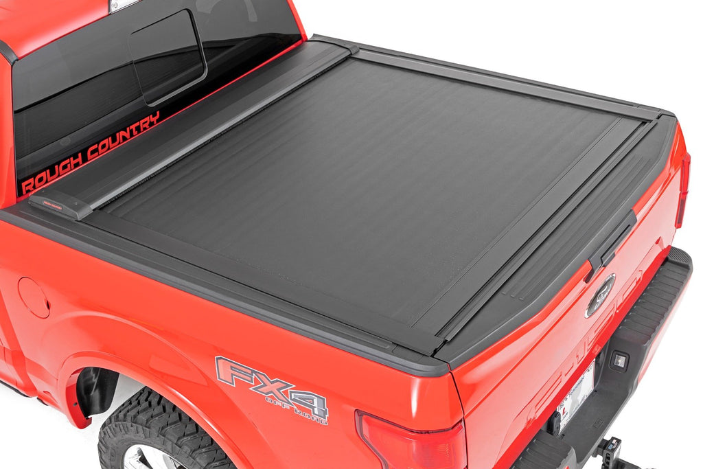 46220551 Retractable Bed Cover - 5'7" Bed - Ford F-150 2WD/4WD (2015-2020) Rough Country Canada