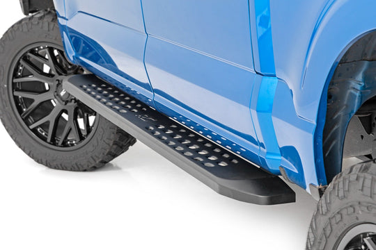 44005 Raptor Style Running Board - Crew Cab - Black - Ford F-150 (15-23)/F-150 Lightning (2022) Rough Country Canada