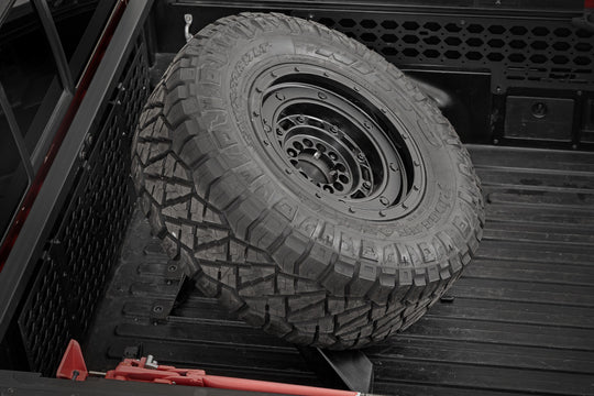 73110 Bed Mount Spare Tire Carrier - Toyota Tacoma 2WD/4WD (2016-2023) Rough Country Canada