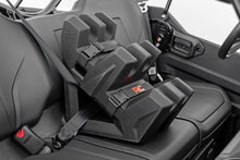 Charger l'image dans la galerie, 93113 Universal Gun Carrier - In-Cab - Bench Seat Rough Country Canada