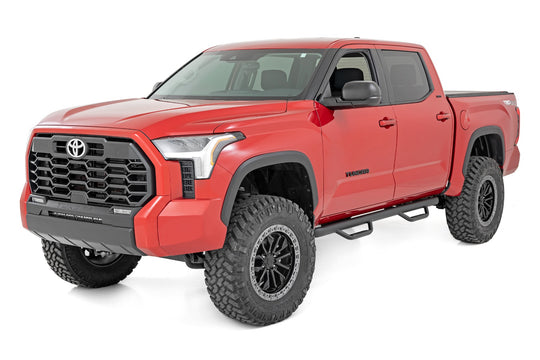 72002 Nerf Steps - Cab Length - Crew Max - Toyota Tundra 2WD/4WD (22-23) Rough Country Canada