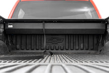 Load image into Gallery viewer, 46120581 Retractable Bed Cover - 5'7" Bed - Chevy/GMC 1500 (19-23) Rough Country Canada
