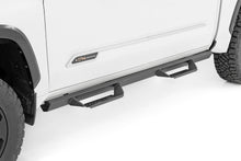 Charger l'image dans la galerie, AL422004 AL2 Drop Steps - Crew Cab - Toyota Tundra 2WD/4WD (2022-2023) Rough Country Canada