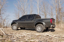 Load image into Gallery viewer, 867 2.5 Inch Lift Kit - Nissan Frontier (05-23)/Xterra (05-15) 2WD/4WD Rough Country Canada