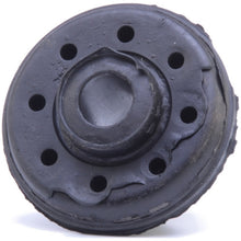 Charger l'image dans la galerie, 2050 Engine Mount Anchor Canada