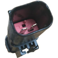 Load image into Gallery viewer, 21-1579 Power Window Motor and Regulator Assembly Trakmotive Canada