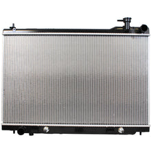 Charger l'image dans la galerie, 221-3422 Radiator Denso Auto Parts Canada
