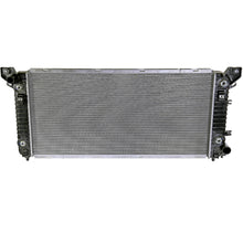 Load image into Gallery viewer, 221-9453 Radiator Denso Auto Parts Canada