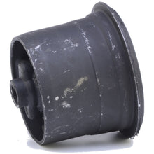 Charger l'image dans la galerie, 2819 Engine Mount Anchor Canada