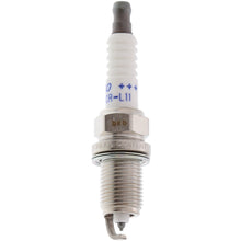 Load image into Gallery viewer, 3247 Spark Plug - Double Platinum Denso Auto Parts Canada