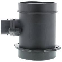 Charger l'image dans la galerie, 3MF439 Mass Air Flow Sensor with Housing Assembly Motorad