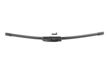 Charger l'image dans la galerie, 4821 21" Evolution Wiper Blade Bosch Canada