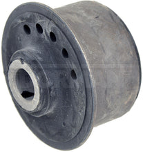 Charger l'image dans la galerie, 531-705 Suspension Control Arm Bushing Dorman - OE Solutions Canada