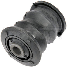 Charger l'image dans la galerie, 532-581 Suspension Control Arm Bushing Dorman - OE Solutions Canada
