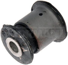 Charger l'image dans la galerie, 532-620 Suspension Control Arm Bushing Dorman - OE Solutions Canada