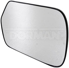 Charger l'image dans la galerie, 56768 Door Mirror Glass Dorman - HELP Canada