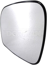 Charger l'image dans la galerie, 56901 Door Mirror Glass Dorman - HELP Canada