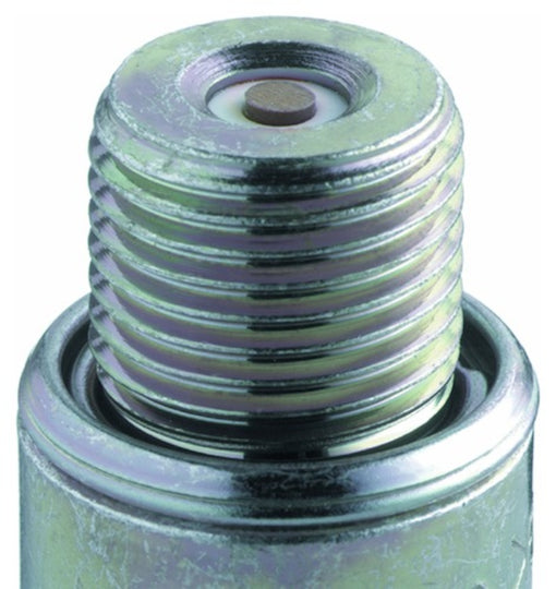 5526 NGK Standard Spark Plug - Pack of 1 NGK Canada