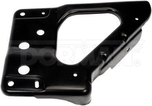 Charger l'image dans la galerie, 60329 Battery Tray Brace Dorman - HELP Canada