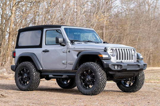 90930 3.5 Inch Lift Kit - Adj LCA - FR D/S - Jeep Wrangler JL Rubicon (18-23) Rough Country Canada