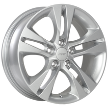 Load image into Gallery viewer, R16016001 - ART Replica 160 16X6.5 5X105 ET 39mm Silver - ART Replica Wheels Canada