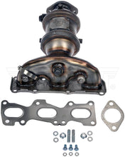 Load image into Gallery viewer, 672-421 Catalytic Converter with Integrated Exhaust Manifold Dorman - OE Solutions Canada