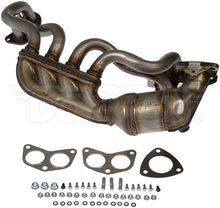 Charger l'image dans la galerie, 673-311 Catalytic Converter with Integrated Exhaust Manifold Dorman - OE Solutions Canada