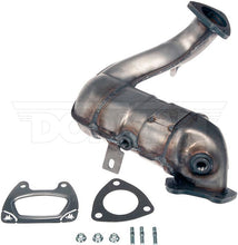 Load image into Gallery viewer, 673-313 Catalytic Converter with Integrated Exhaust Manifold Dorman - OE Solutions Canada