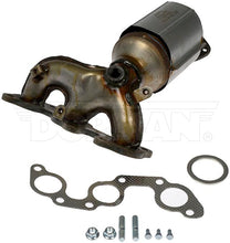 Load image into Gallery viewer, 673-881 Catalytic Converter with Integrated Exhaust Manifold Dorman - OE Solutions Canada