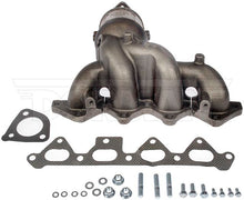 Charger l'image dans la galerie, 674-033 Catalytic Converter with Integrated Exhaust Manifold Dorman - OE Solutions Canada