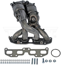 Load image into Gallery viewer, 674-130 Catalytic Converter with Integrated Exhaust Manifold Dorman - OE Solutions Canada