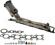 Charger l'image dans la galerie, 674-167 Catalytic Converter with Integrated Exhaust Manifold Dorman - OE Solutions Canada