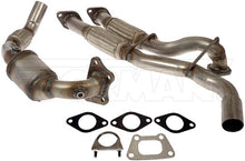 Charger l'image dans la galerie, 674-494 Catalytic Converter with Integrated Exhaust Manifold Dorman - OE Solutions Canada