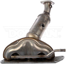Load image into Gallery viewer, 674-702 Catalytic Converter with Integrated Exhaust Manifold Dorman - OE Solutions Canada