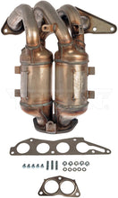 Charger l'image dans la galerie, 674-836 Catalytic Converter with Integrated Exhaust Manifold Dorman - OE Solutions Canada