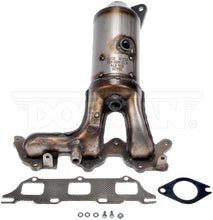 Load image into Gallery viewer, 674-874 Catalytic Converter with Integrated Exhaust Manifold Dorman - OE Solutions Canada