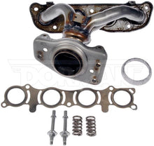Charger l'image dans la galerie, 674-981 Exhaust Manifold Dorman - OE Solutions Canada