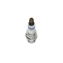 Load image into Gallery viewer, 6743 OE Fine Wire Platinum Spark Plug Bosch Canada