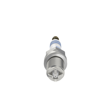 Load image into Gallery viewer, 6743 OE Fine Wire Platinum Spark Plug Bosch Canada