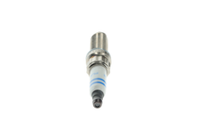 Charger l'image dans la galerie, 6746 OE Fine Wire Platinum Spark Plug Bosch Canada