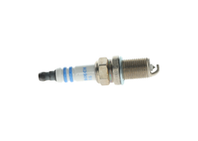 Load image into Gallery viewer, 6758 OE Fine Wire Platinum Spark Plug Bosch Canada