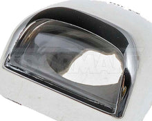 Charger l'image dans la galerie, 68150 License Plate Light Lens Dorman - HELP Canada