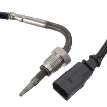 Load image into Gallery viewer, 7.11020.17.0 Exhaust Gas Temperature (EGT) Sensor Pierburg Canada