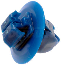 Charger l'image dans la galerie, 700-671 Fender Molding Retainer Dorman - Autograde Canada