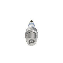 Load image into Gallery viewer, 7422 OE Fine Wire Double Platinum Spark Plug Bosch Canada