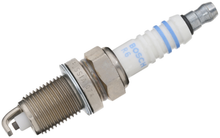 Load image into Gallery viewer, 7526 Nickel Spark Plug Bosch Canada