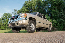 Charger l'image dans la galerie, 7592 1.5-2 Inch Leveling Kit - Chevy/GMC 1500 (99-06 &amp; Classic) Rough Country Canada