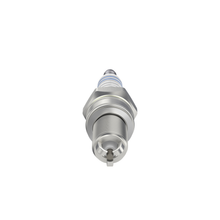 Load image into Gallery viewer, 79022 Nickel Spark Plug Bosch Canada