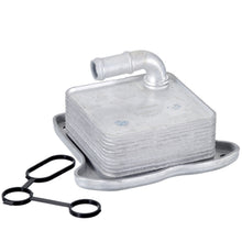 Charger l'image dans la galerie, 7.09269.47.0 Engine Oil Cooler Pierburg Canada